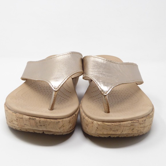Crocs A-Leigh Womens Sandals Gold Metallic Leather Cork Wedge Flip Flops 9 - Picture 2 of 8